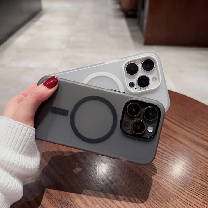 MagniCover, Cover Magnetica in Silicone Iphone 16