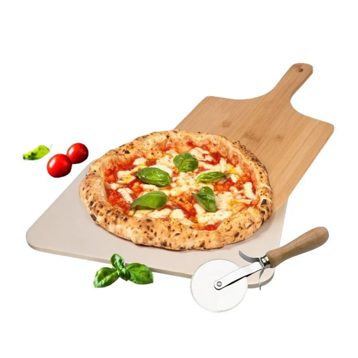 Piedra refractaria con pala de madera y rueda cortadora de pizza