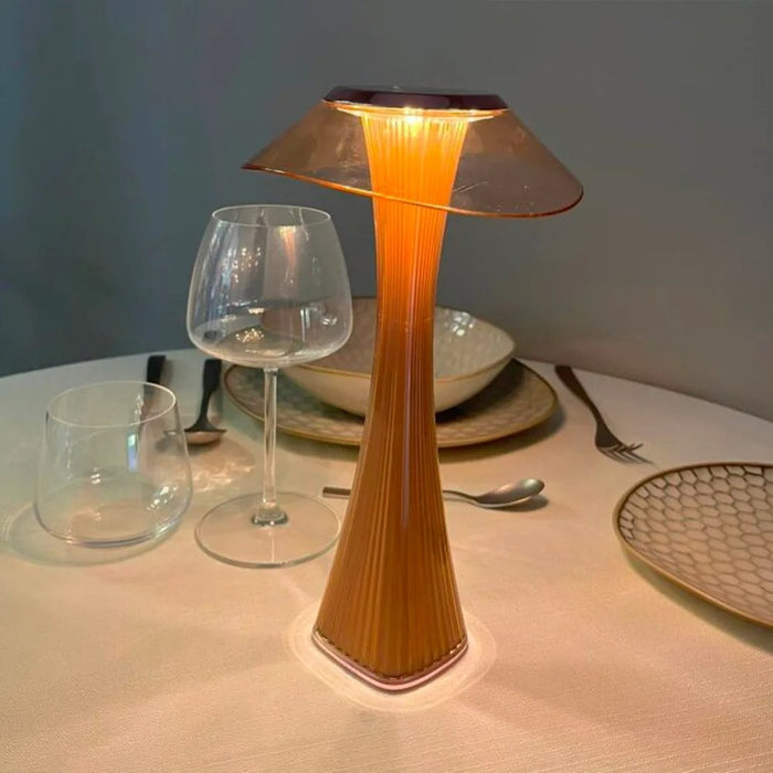 Space Lamp, moderna lámpara de sobremesa de cobre