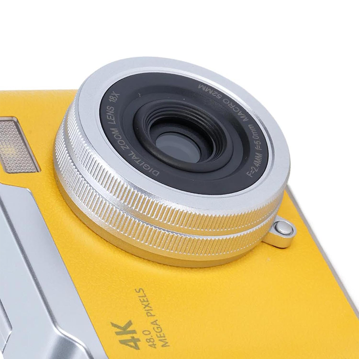 Fotocamera Digitale con Zoom Ottico 7.1x–16x e Schermo LCD Flip 2-3"